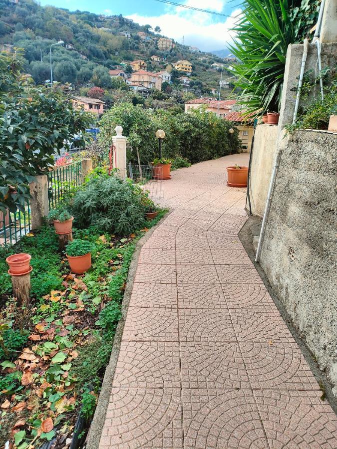 Casa Sanremo Tiziano Parking Gratis Spiaggia 15 Minuti A Piedi Kültér fotó