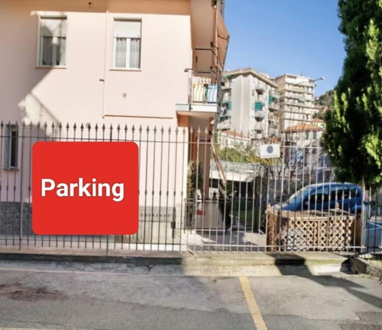 Casa Sanremo Tiziano Parking Gratis Spiaggia 15 Minuti A Piedi Kültér fotó