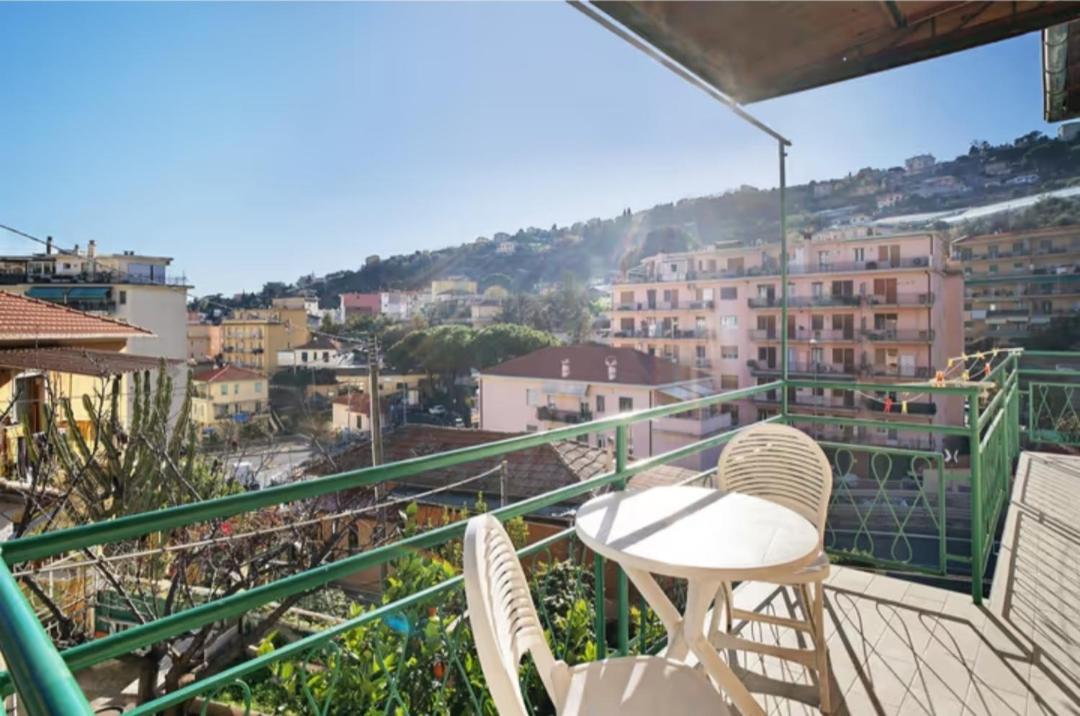 Casa Sanremo Tiziano Parking Gratis Spiaggia 15 Minuti A Piedi Kültér fotó