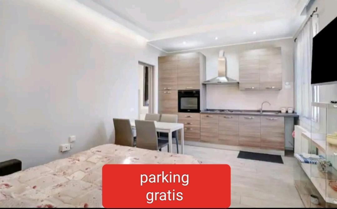 Casa Sanremo Tiziano Parking Gratis Spiaggia 15 Minuti A Piedi Kültér fotó